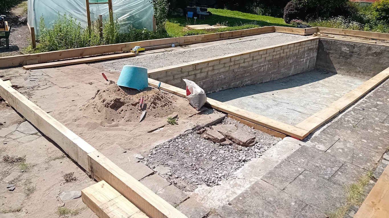 Swimming pool conversion to a natural swimming pond in Wales